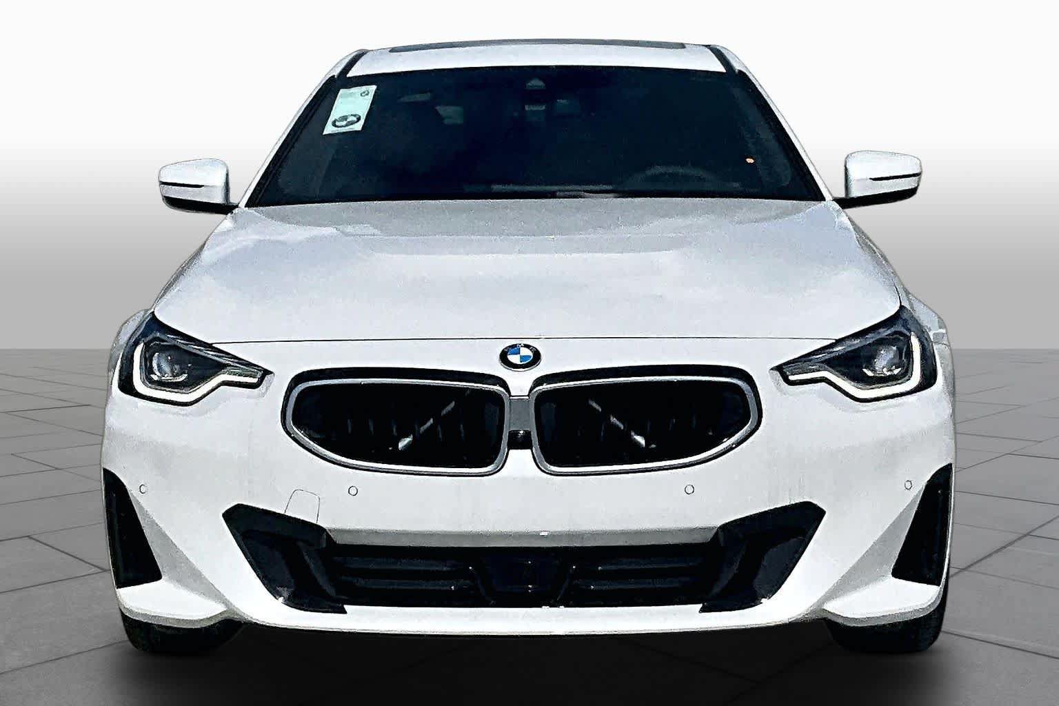Used 2026 BMW 230i Coupe w/ Premium Package RWD image 3