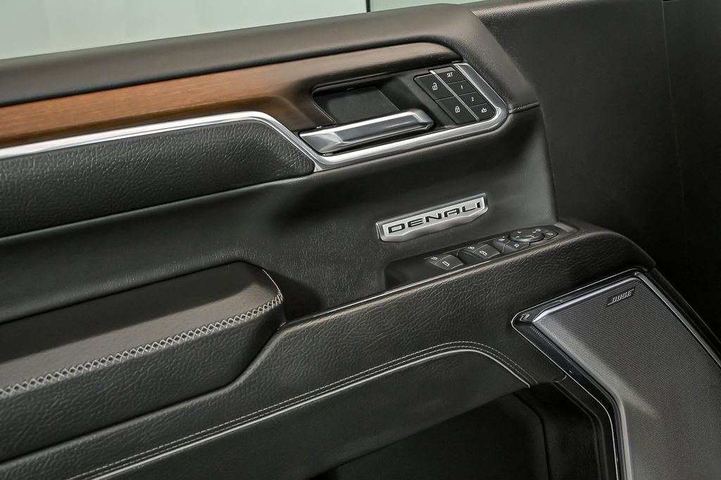 Used 2024 GMC Sierra 1500 Denali AWD/4WD image 9