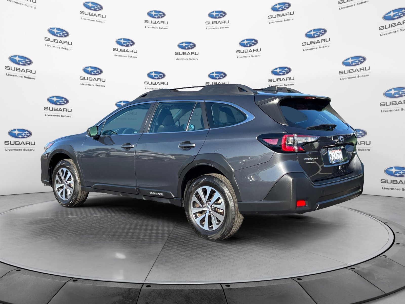 Used 2024 Subaru Outback AWD/4WD image 4