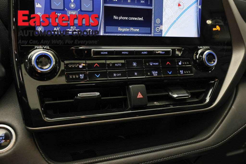 Used 2021 Toyota Highlander Limited AWD/4WD image 20