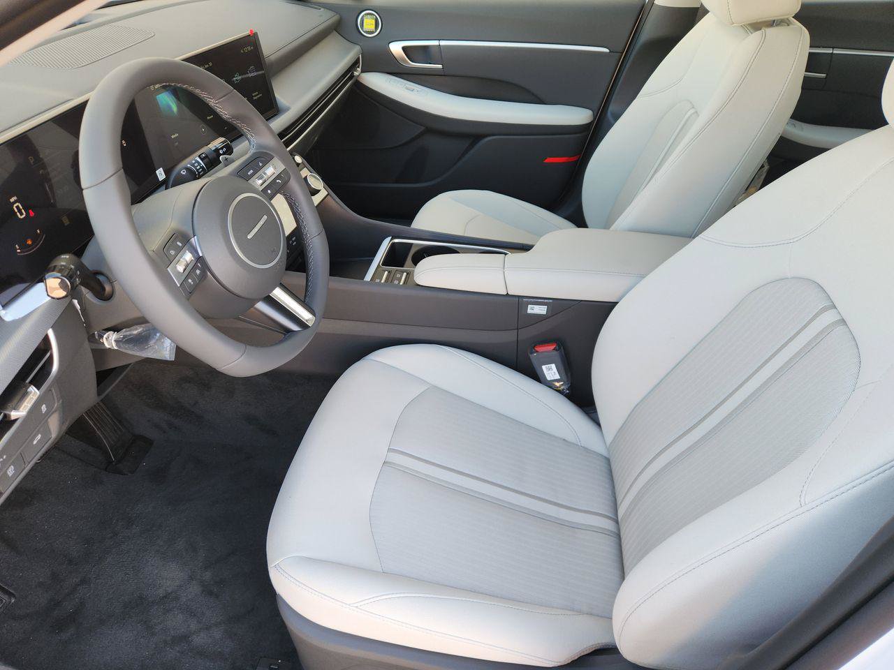 New 2026 Hyundai Sonata SEL FWD image 9