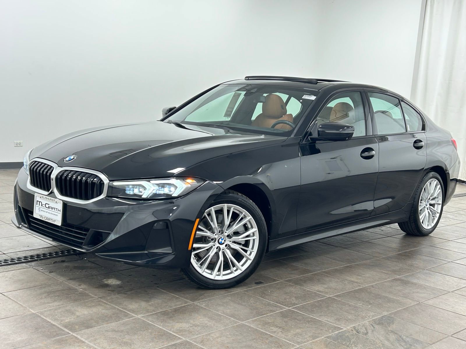 Used 2023 BMW 330i xDrive Sedan w/ Premium Package AWD/4WD image 1