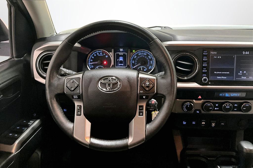 Used 2021 Toyota Tacoma SR5 w/ Technology Package image 9