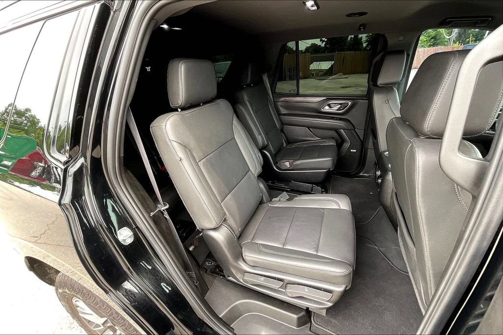 Used 2024 Chevrolet Tahoe Z71 w/ Luxury Package AWD/4WD image 24