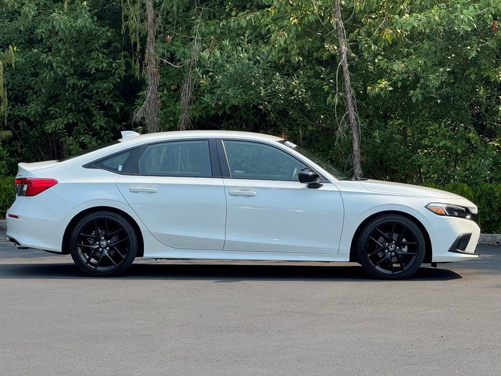 Used 2023 Honda Civic Sport image 32