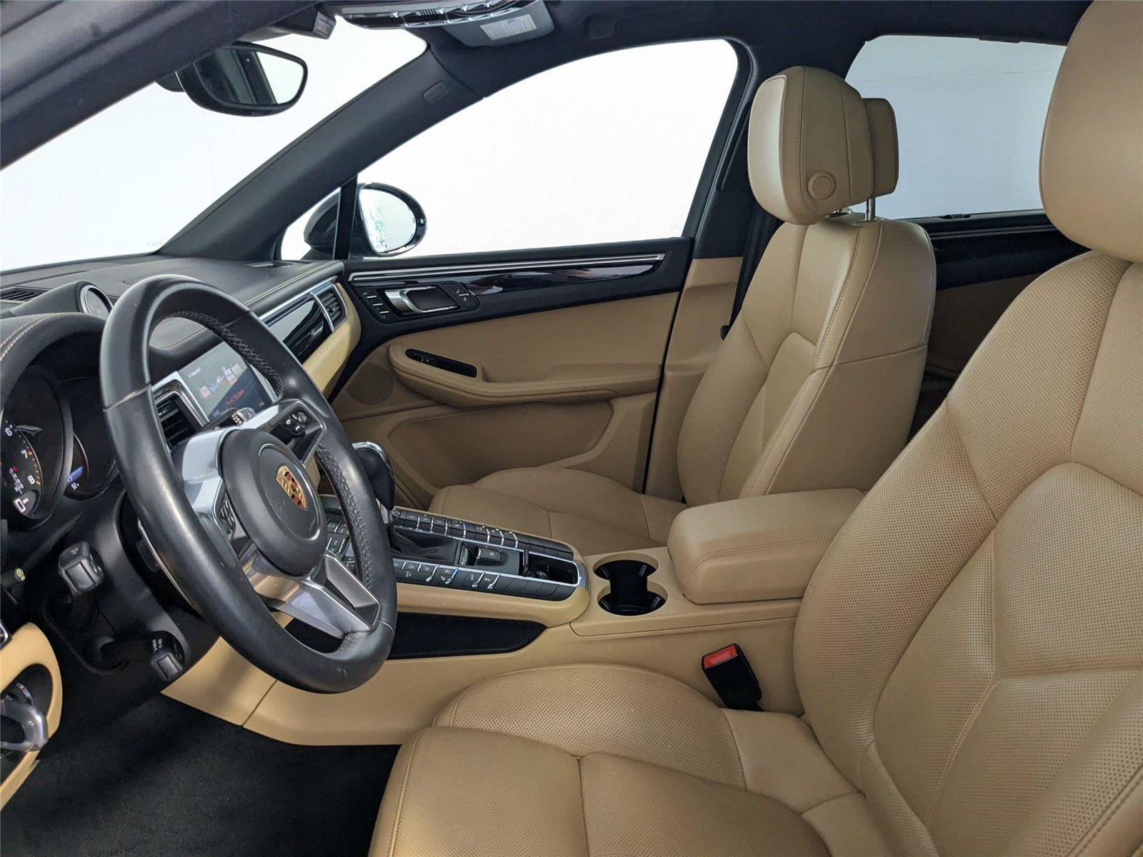 Used 2017 Porsche Macan AWD/4WD image 13