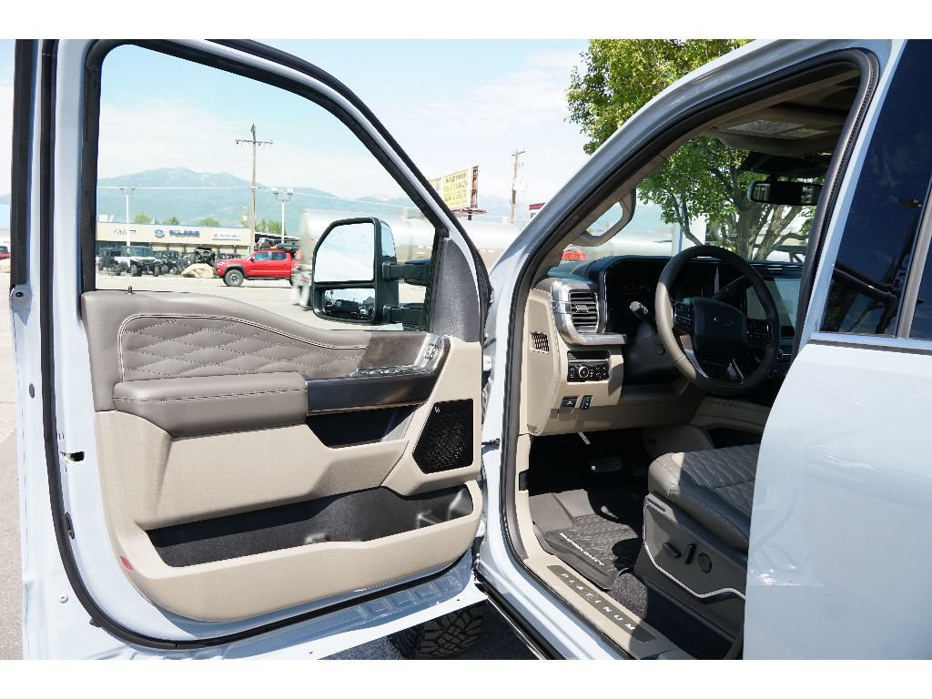 New 2026 Ford F350 Platinum w/ Platinum Plus Package AWD/4WD image 6