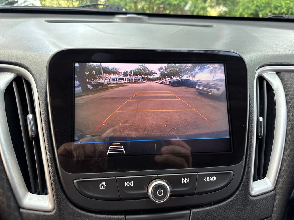 Used 2019 Chevrolet Malibu LS FWD image 28