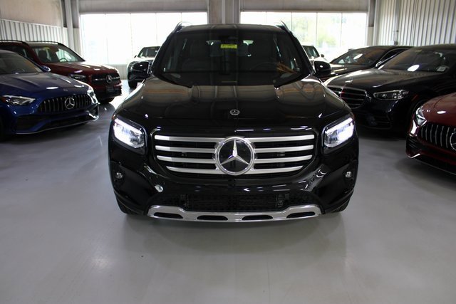 Used 2024 Mercedes-Benz GLB 250 4MATIC w/ Exclusive Package image 42