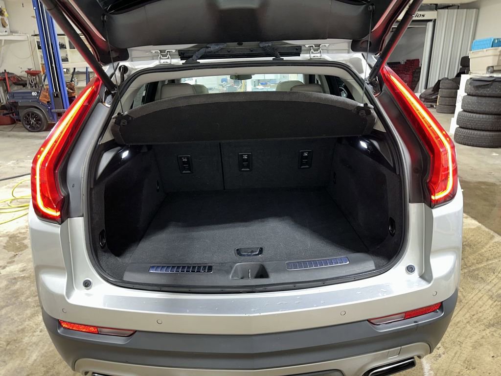 Used 2019 Cadillac XT4 Premium Luxury FWD image 21