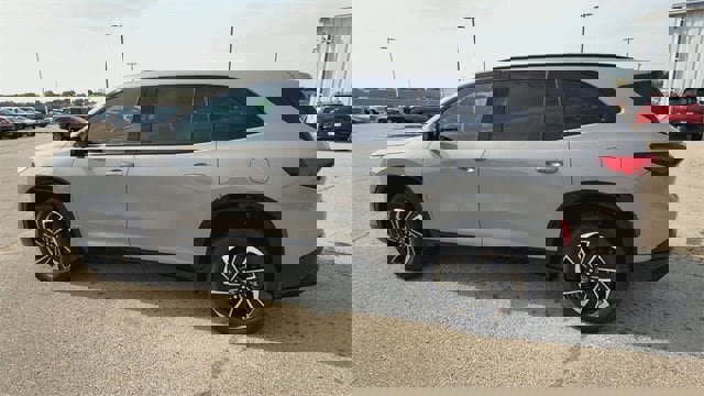 New 2026 Buick Enclave Sport Touring w/ Super Cruise Package image 39