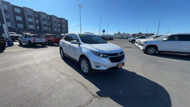 Used 2021 Chevrolet Equinox LT image 2