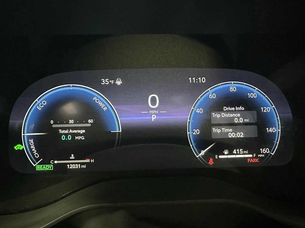 Used 2025 Toyota Sienna XSE image 23