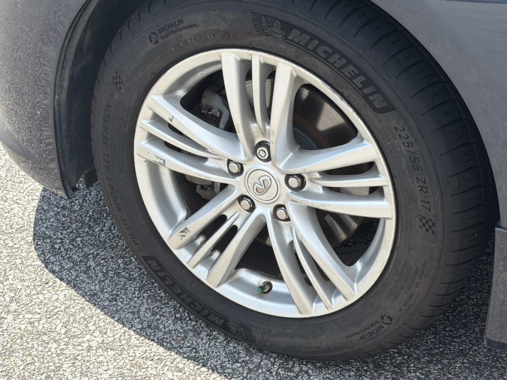 Used 2013 INFINITI G37 x Sedan w/ Premium Pkg AWD/4WD image 29