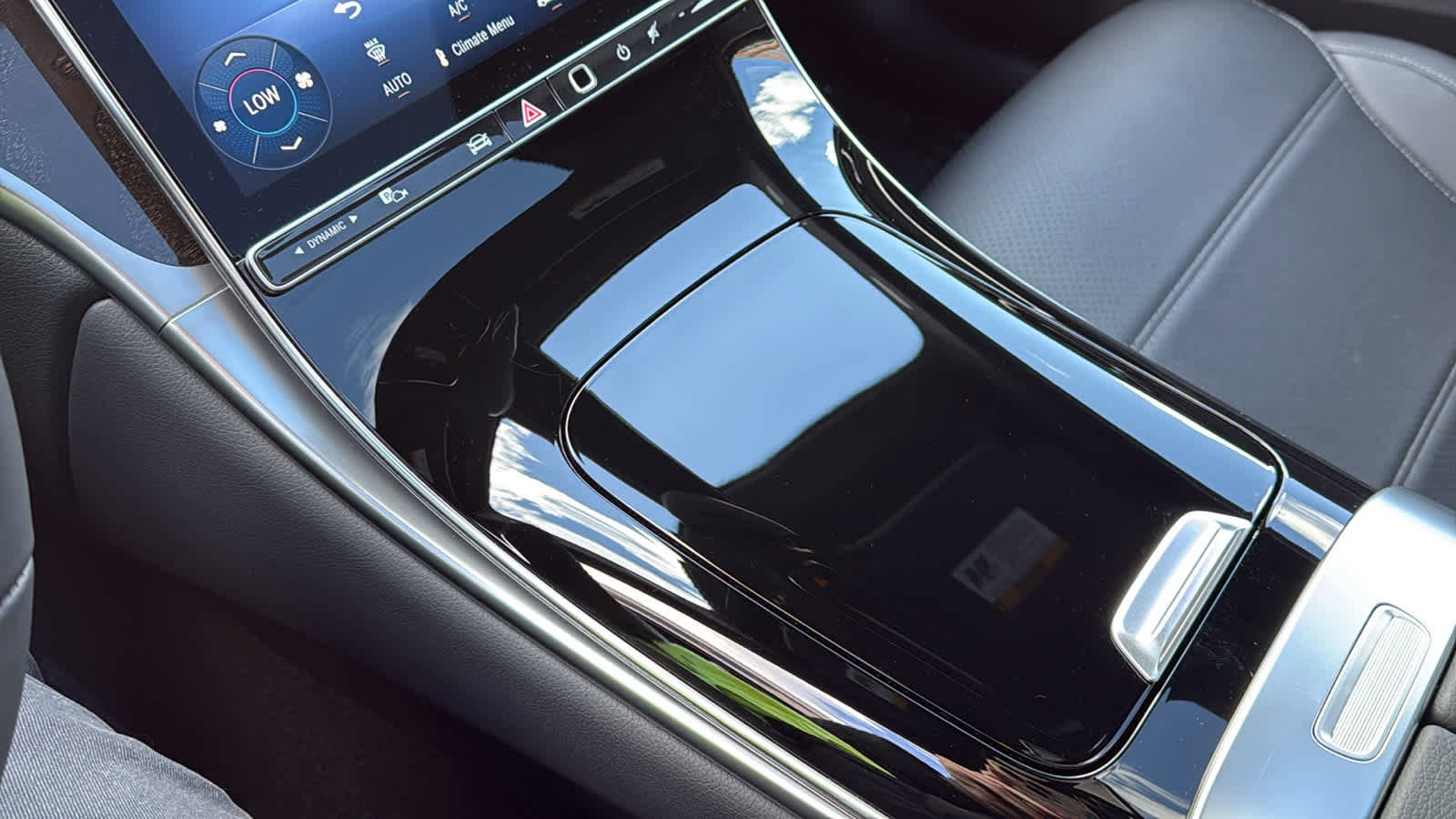 Certified 2026 Mercedes-Benz GLC 300 4MATIC image 24