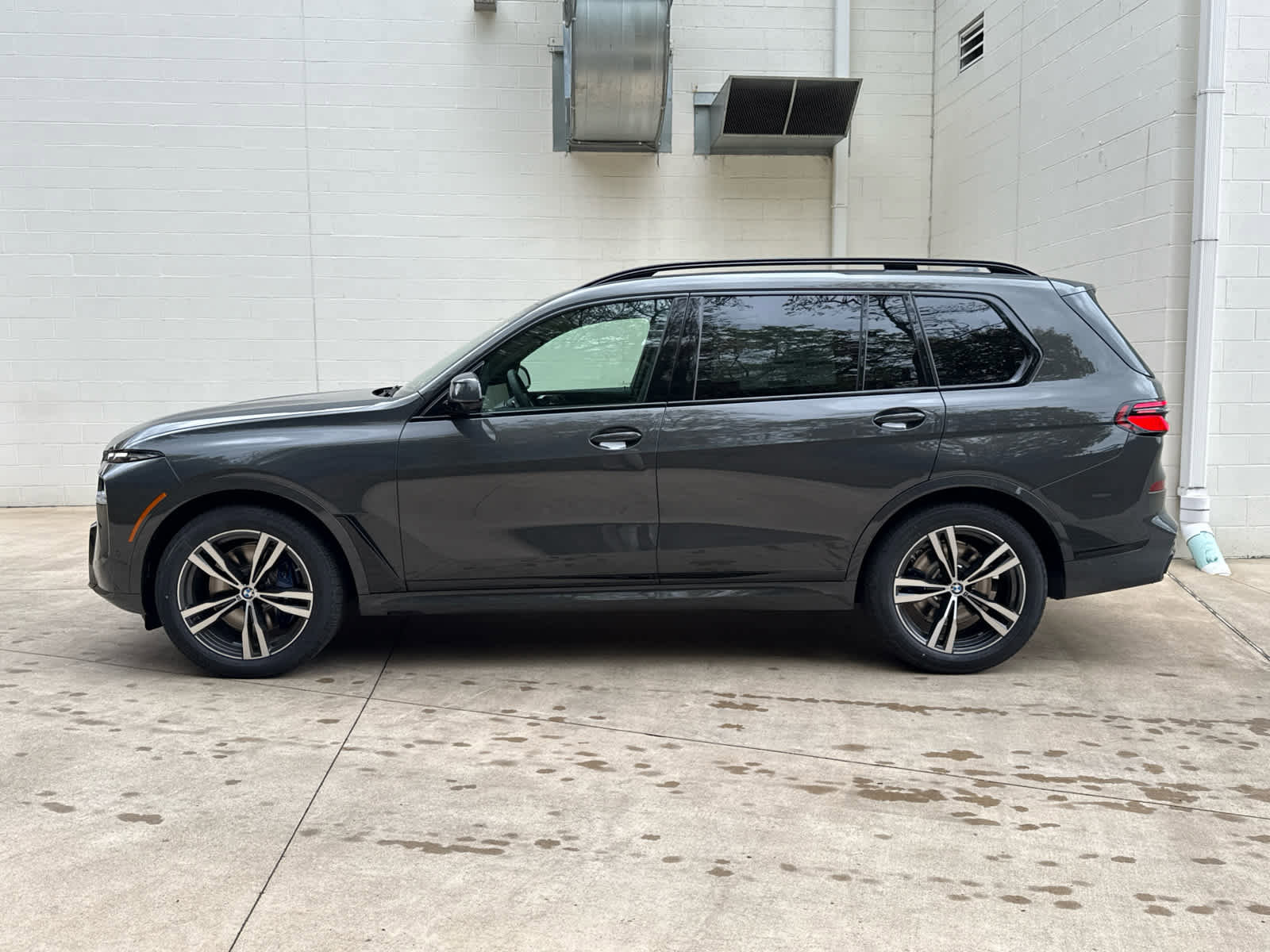New 2026 BMW X7 xDrive40i w/ M Sport Package image 5