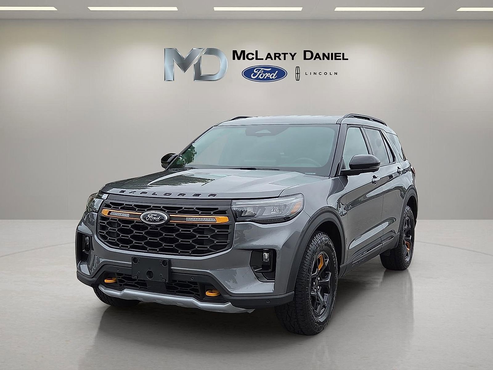 Used 2026 Ford Explorer Tremor w/ Tremor Convenience Package AWD/4WD image 2