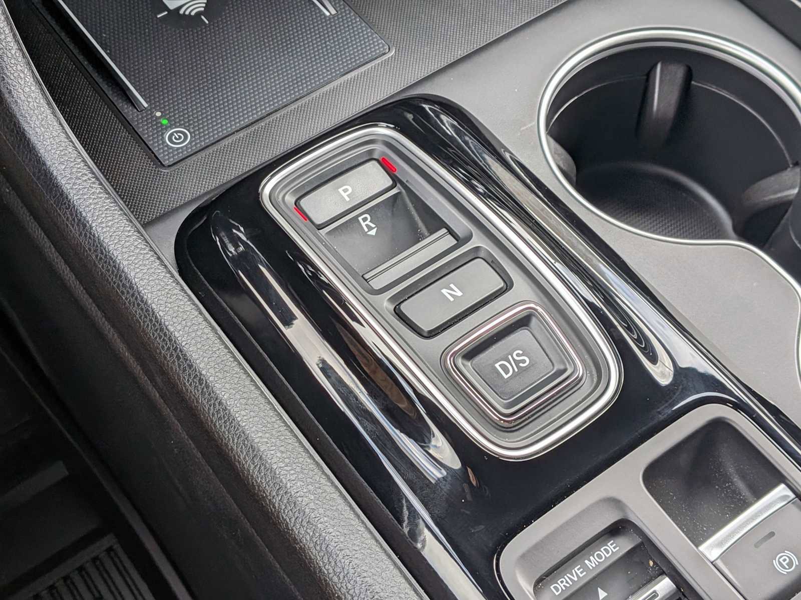 Used 2025 Honda Pilot Black Edition image 30