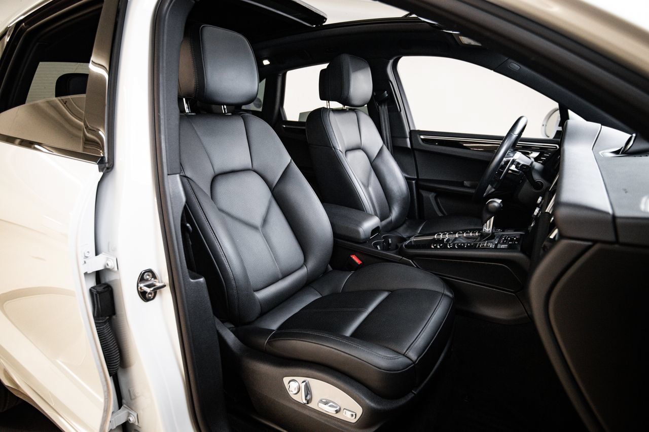 Certified 2020 Porsche Macan S AWD/4WD image 29
