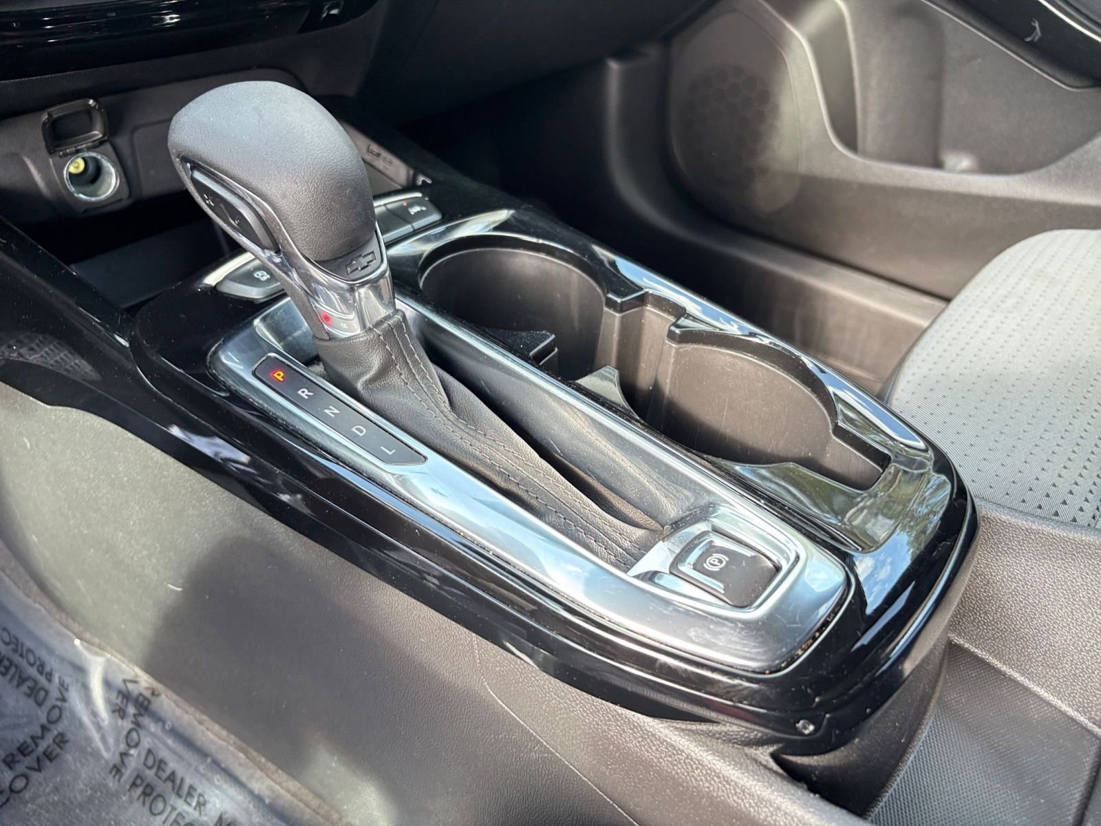 Used 2025 Chevrolet Trax LT image 42