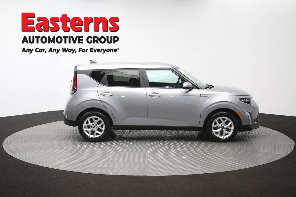 Used 2023 Kia Soul LX w/ Option Group 015 FWD image 45