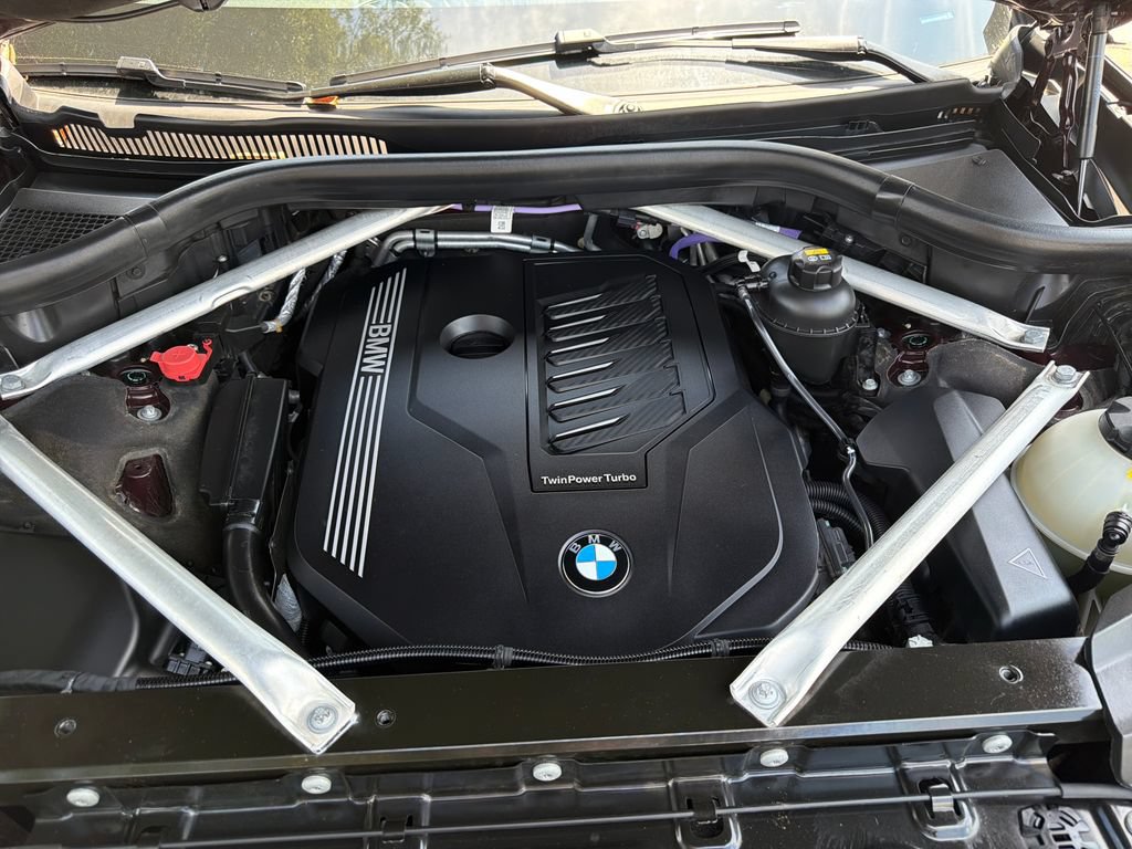 Used 2022 BMW X7 xDrive40i w/ Executive Package AWD/4WD image 15