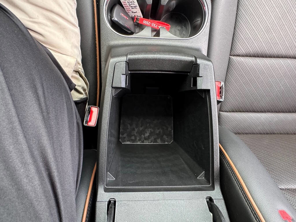 Used 2023 GMC Canyon AT4 w/ AT4 Premium Package image 32