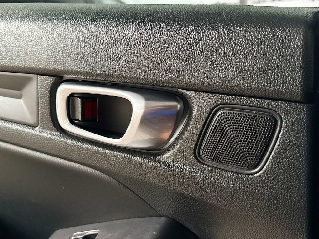 Used 2025 Honda Civic Sport image 28