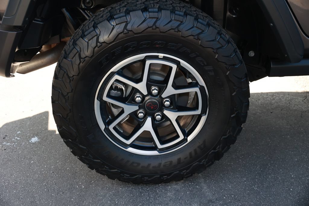 Used 2025 Jeep Wrangler Unlimited Rubicon AWD/4WD image 9