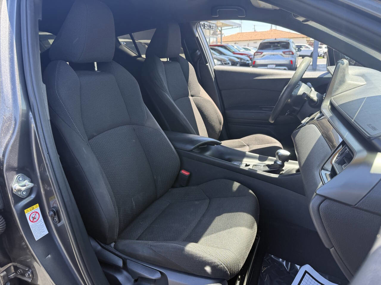 Used 2019 Toyota C-HR LE FWD image 15