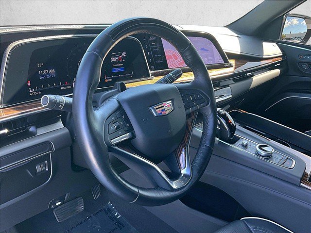 Used 2023 Cadillac Escalade Premium Luxury RWD image 14