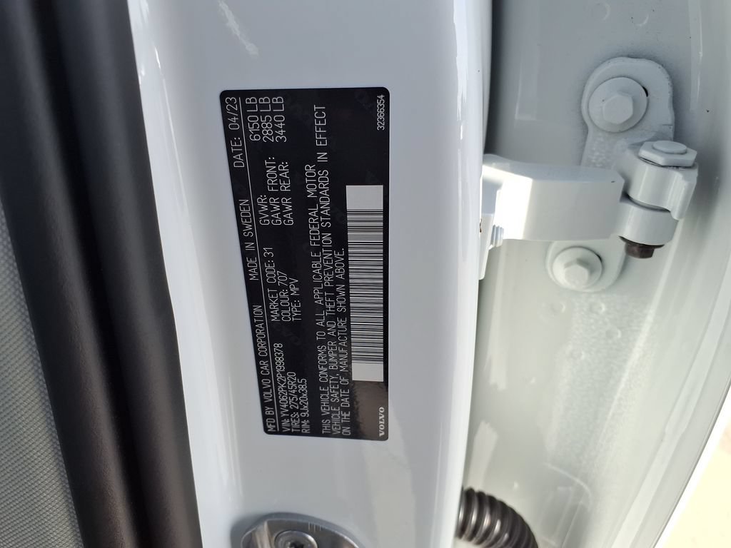 Certified 2023 Volvo XC90 B6 Core AWD/4WD image 40