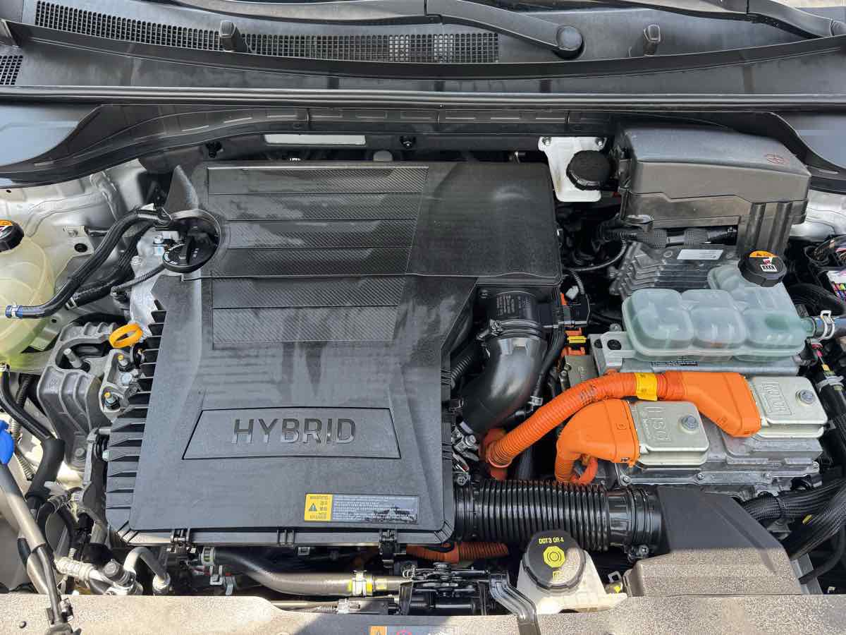 Used 2020 Kia Niro LX FWD image 17