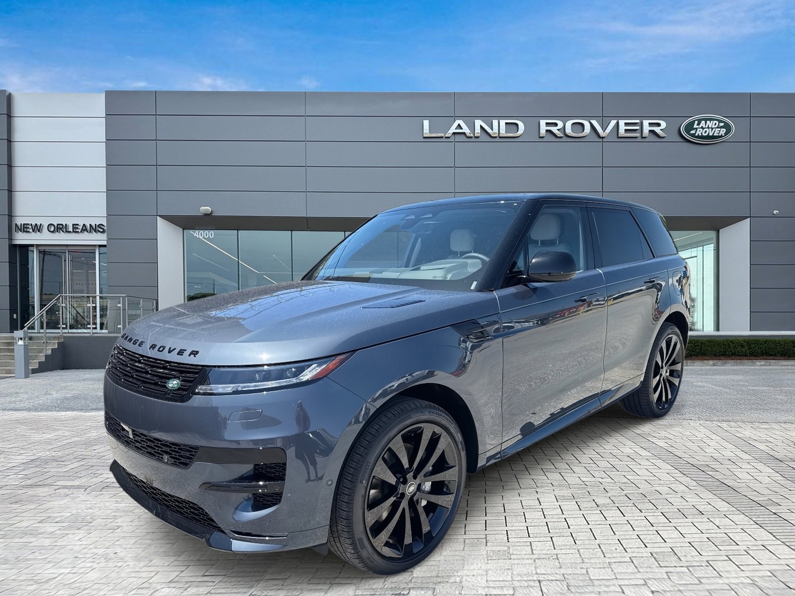 New 2025 Land Rover Range Rover Sport Dynamic SE