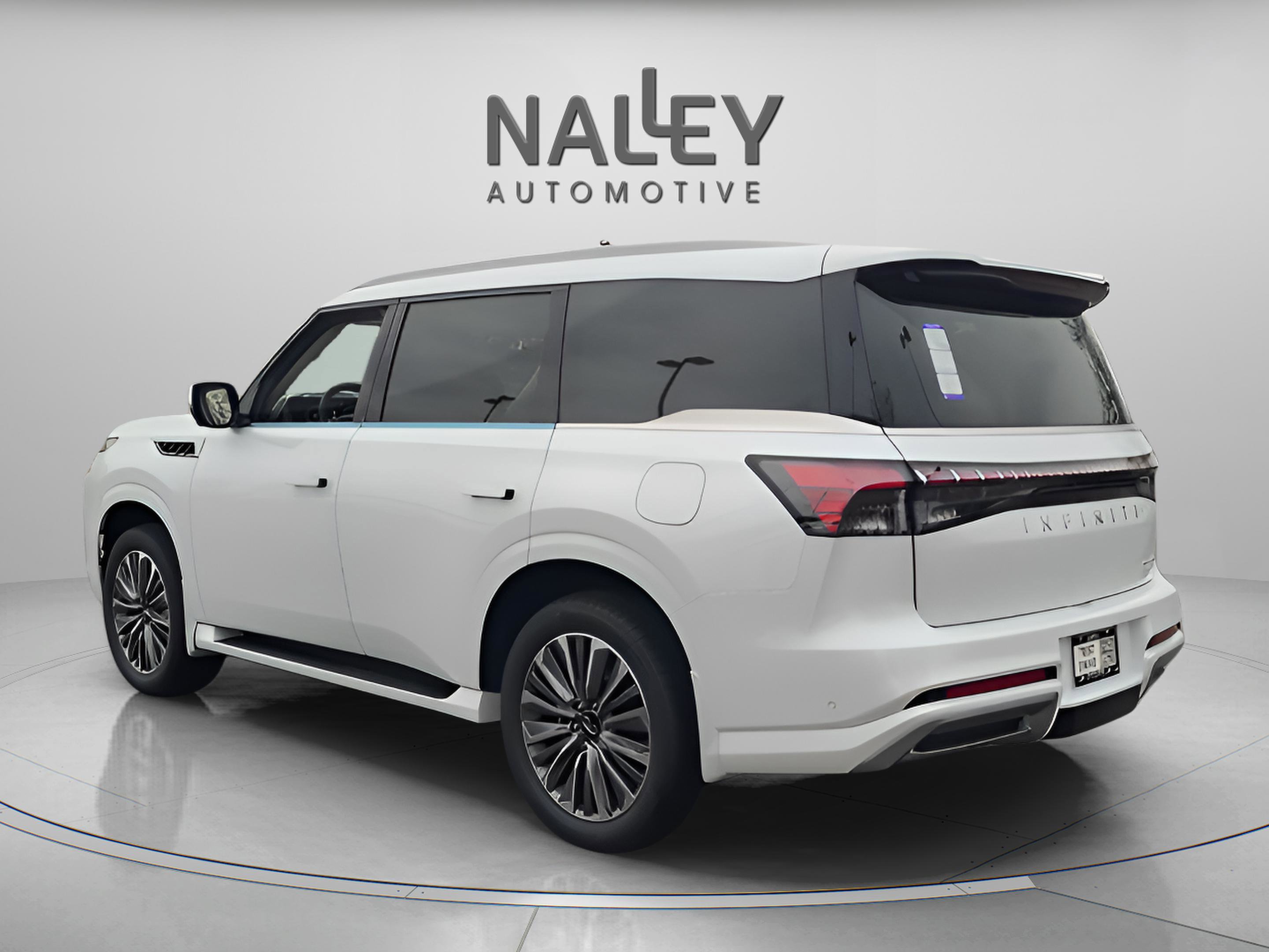 New 2026 INFINITI QX80 Luxe w/ Cargo Package image 4