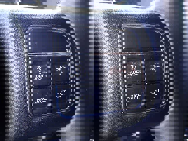 Used 2015 Jeep Wrangler Unlimited Sahara image 21