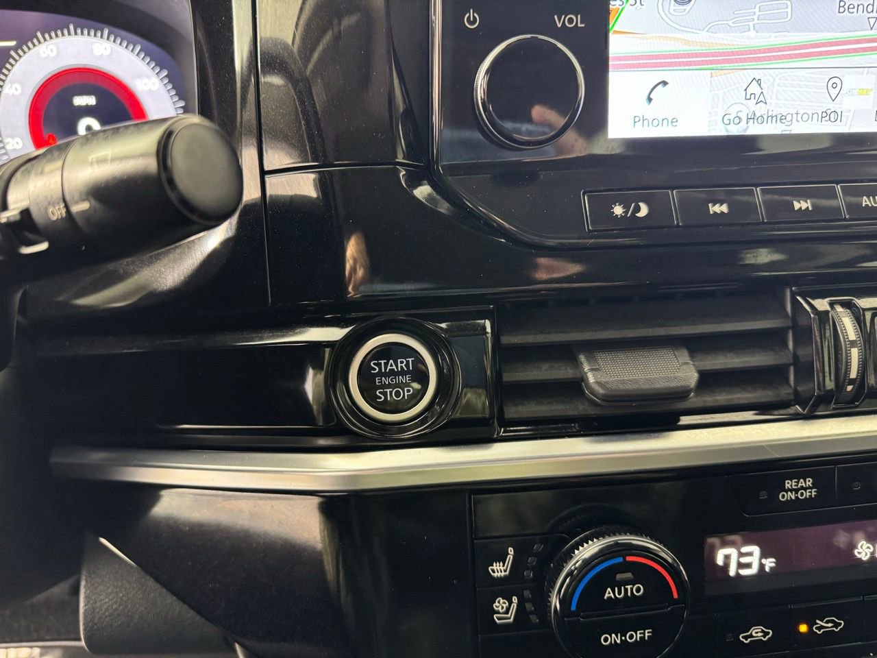 Used 2023 Nissan Pathfinder Platinum w/ Cargo Package image 22