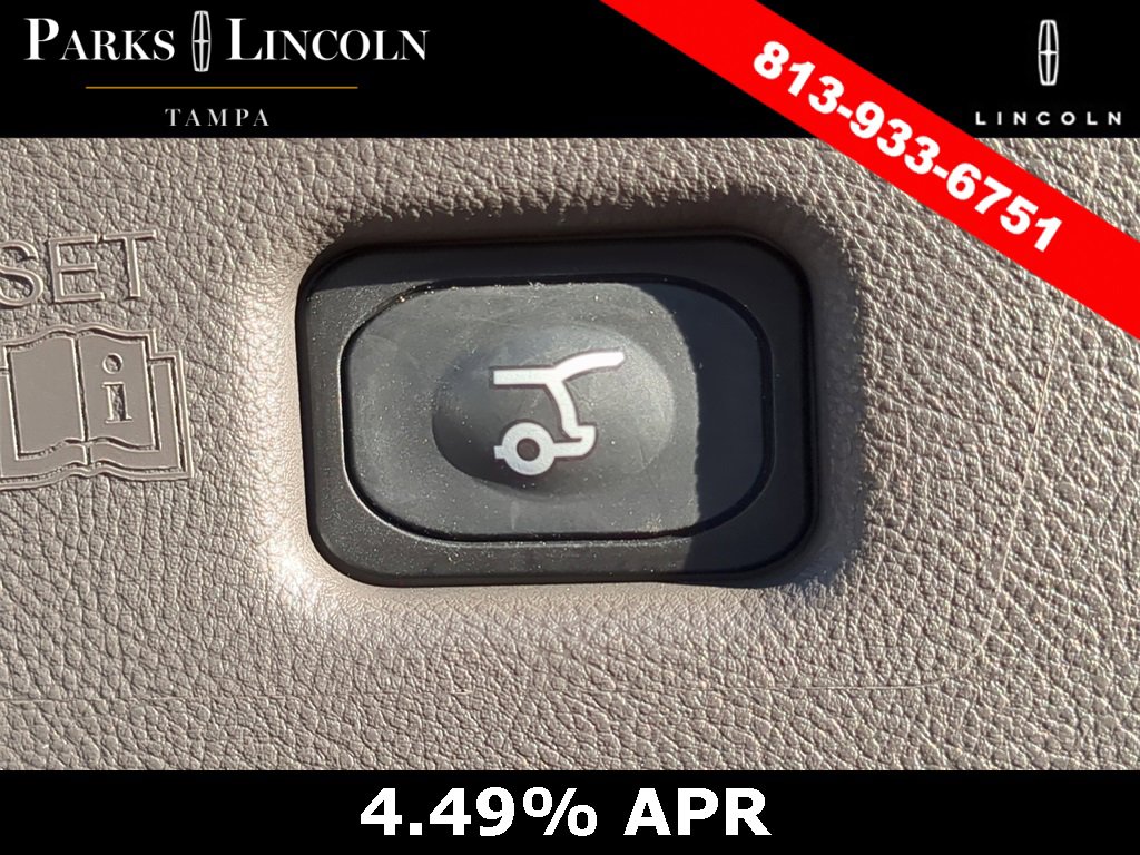 Certified 2022 Lincoln Nautilus FWD w/ Premium Package image 9