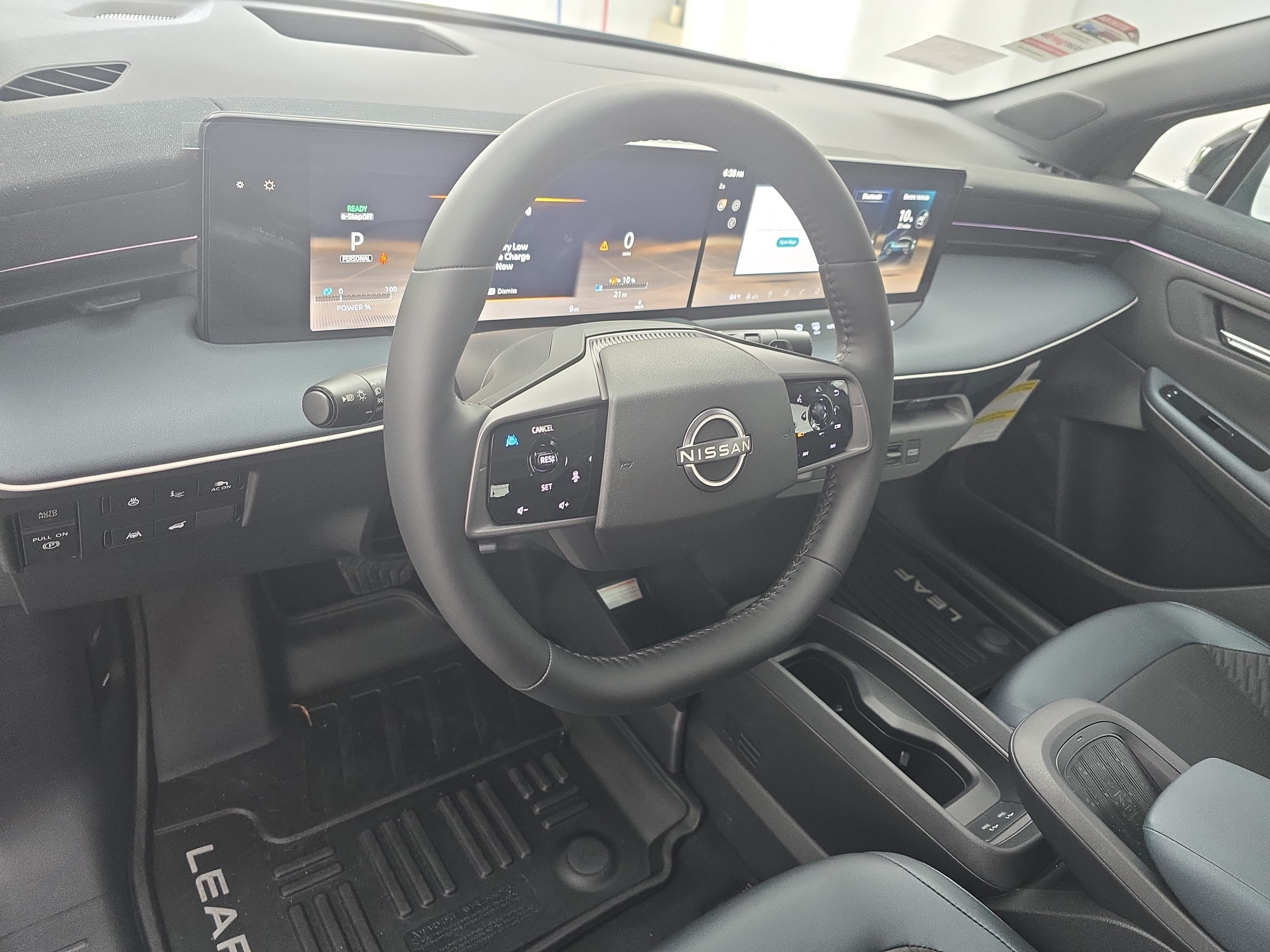 New 2026 Nissan Leaf Platinum+ FWD image 16