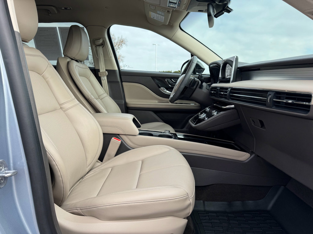 Certified 2022 Lincoln Corsair 4WD w/ Equipment Group 101A image 13