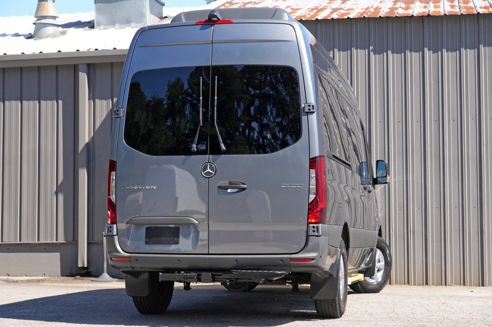 Used 2023 Mercedes-Benz Sprinter 2500 image 5