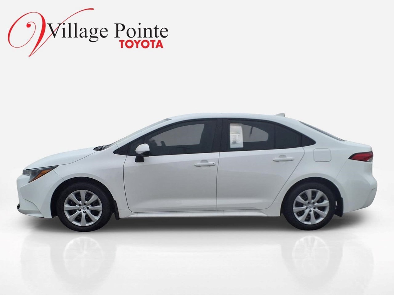 Used 2026 Toyota Corolla LE FWD image 2