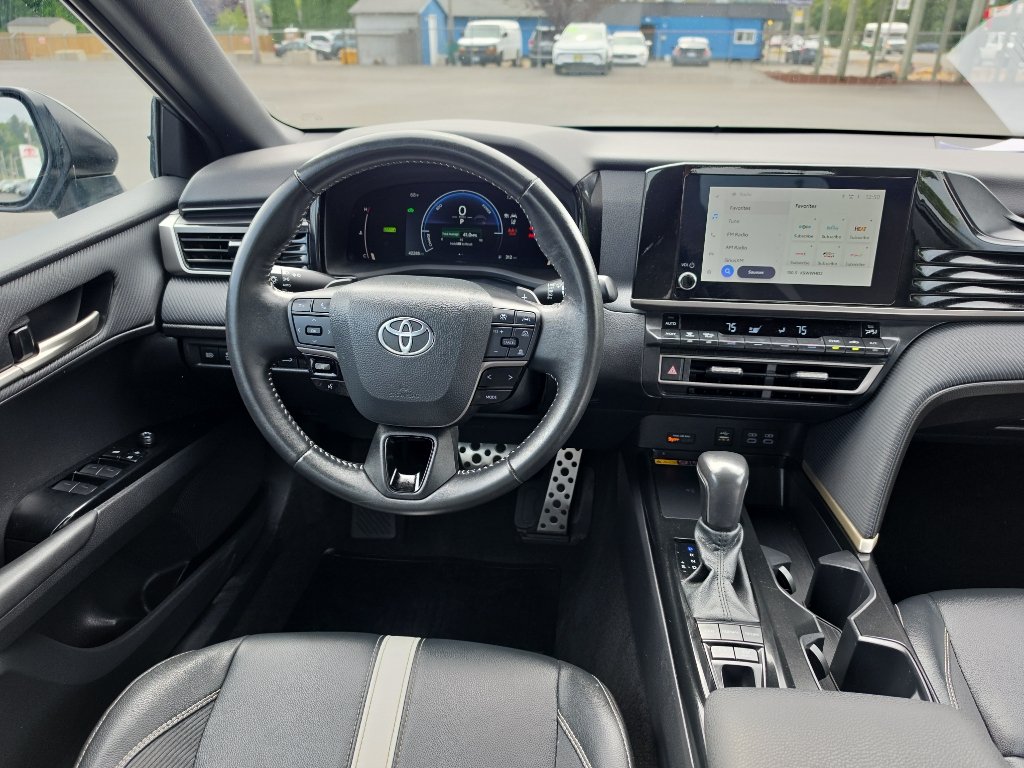Used 2025 Toyota Camry SE FWD image 20