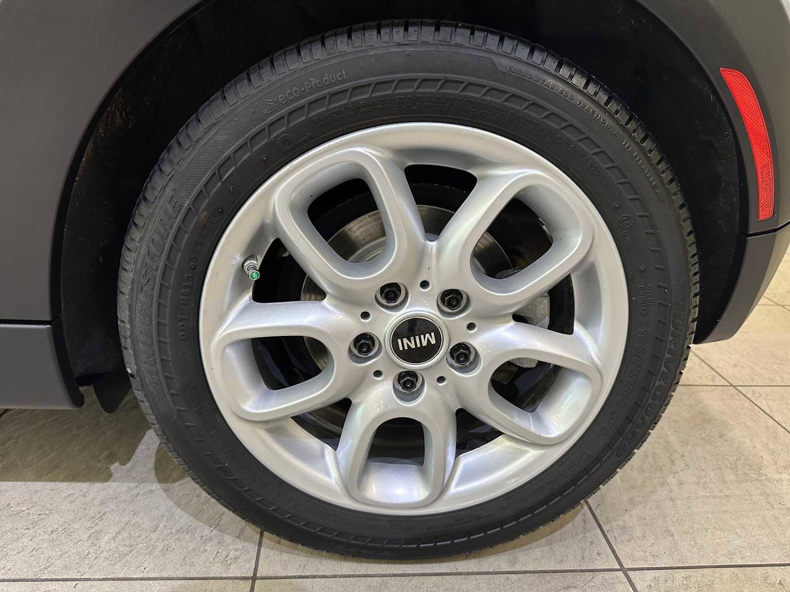 Used 2014 MINI Cooper 2-Door Hardtop image 8