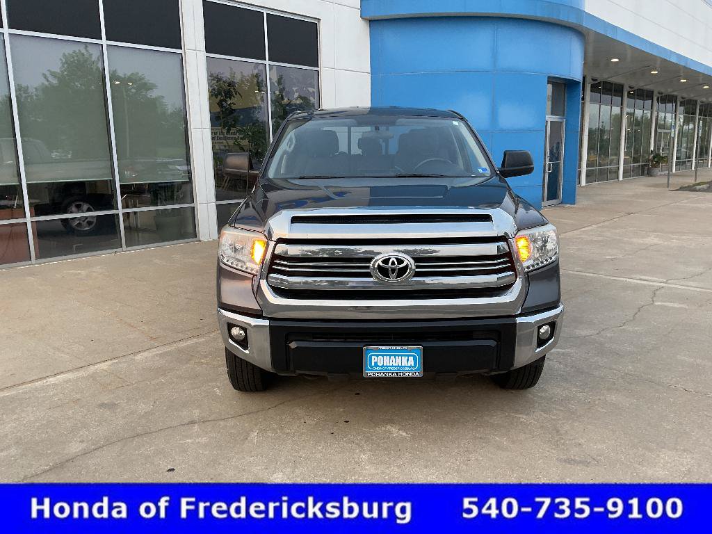 Used 2017 Toyota Tundra SR5 AWD/4WD image 9