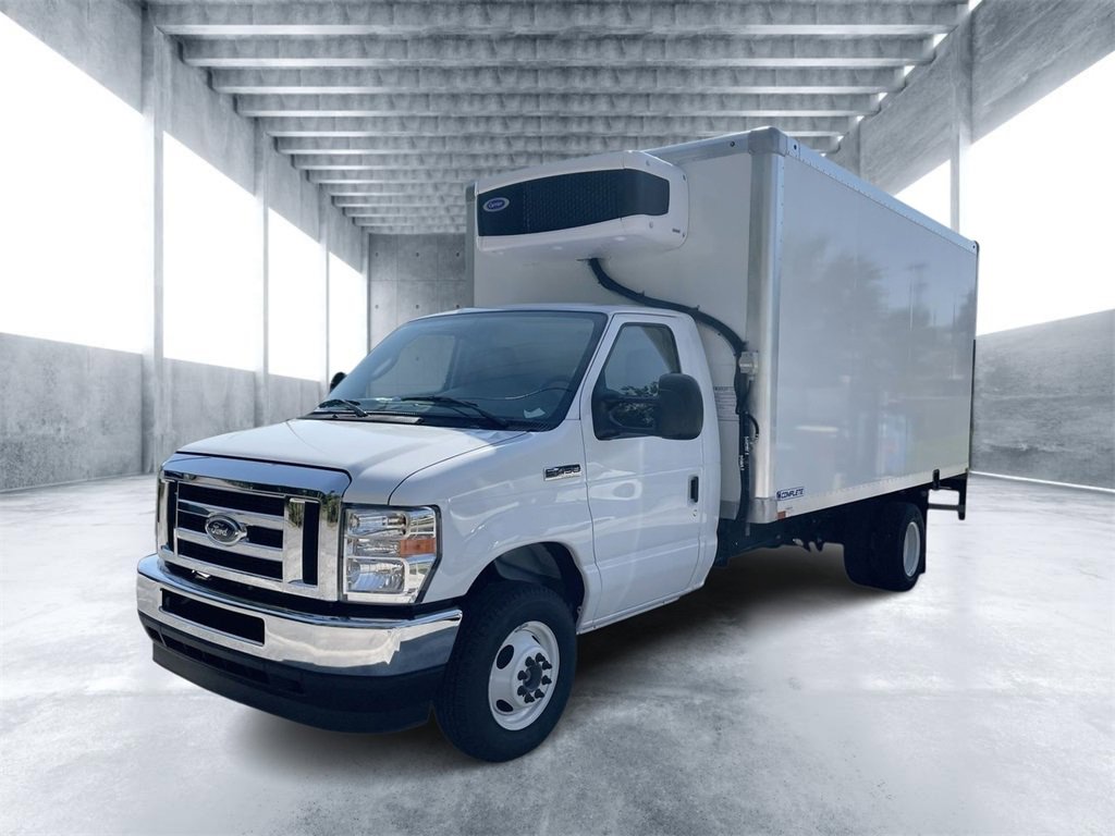 New 2025 Ford E-450 and Econoline 450 Super Duty w/ Power Equipment Group
