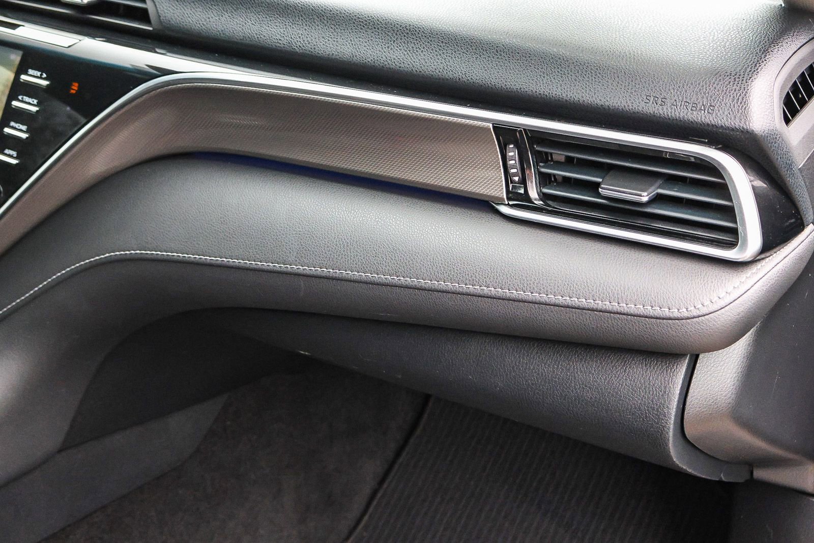 Used 2018 Toyota Camry XSE w/ Driver Assist Package image 18