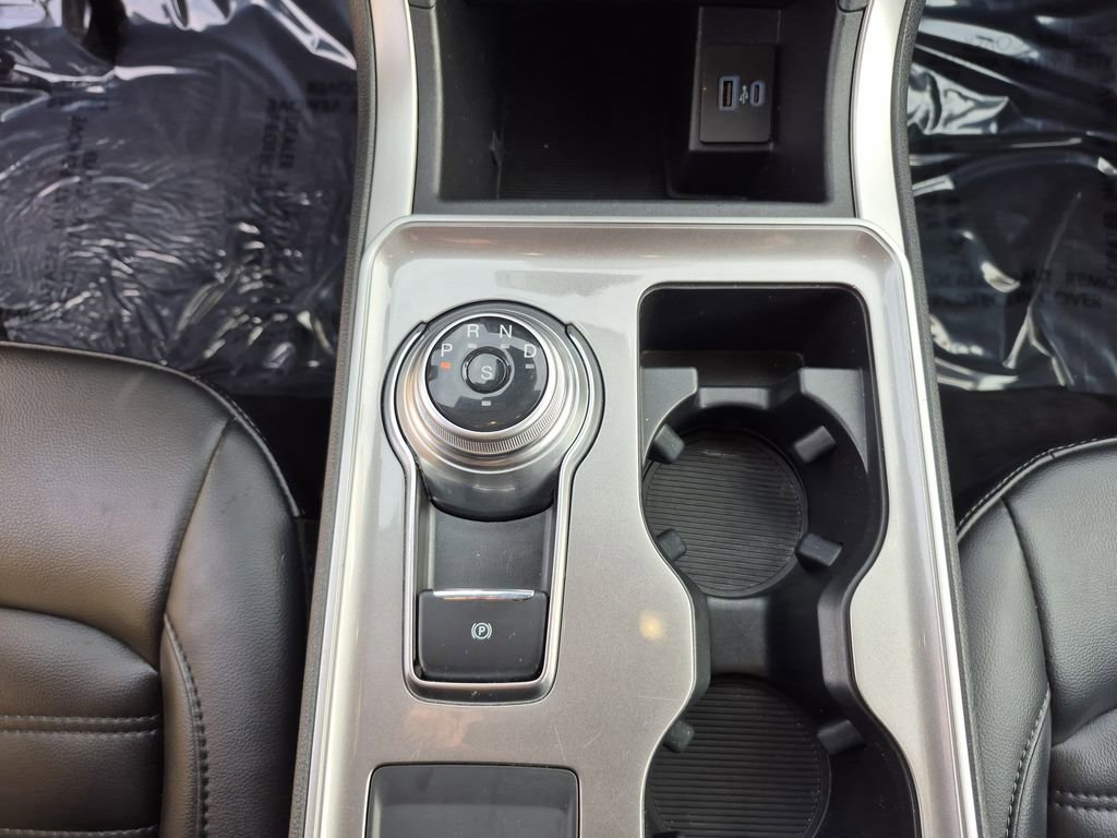 Used 2024 Ford Edge SEL image 10