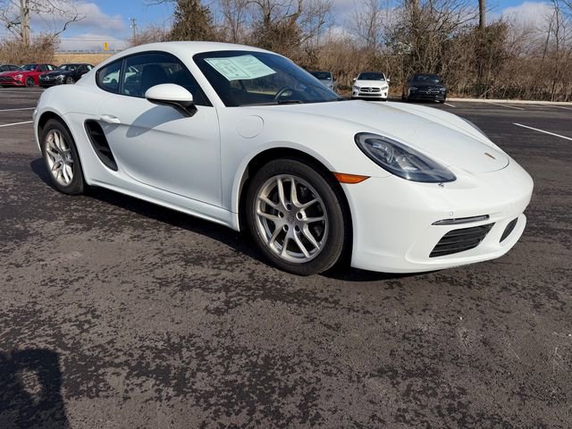 Used 2024 Porsche 718 Cayman image 3