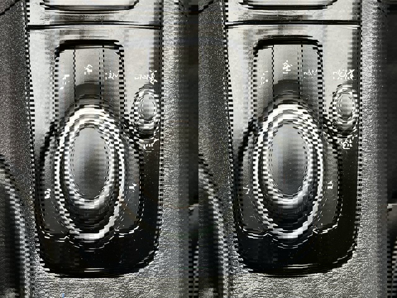 Used 2016 MAZDA MAZDA3 i Grand Touring image 16